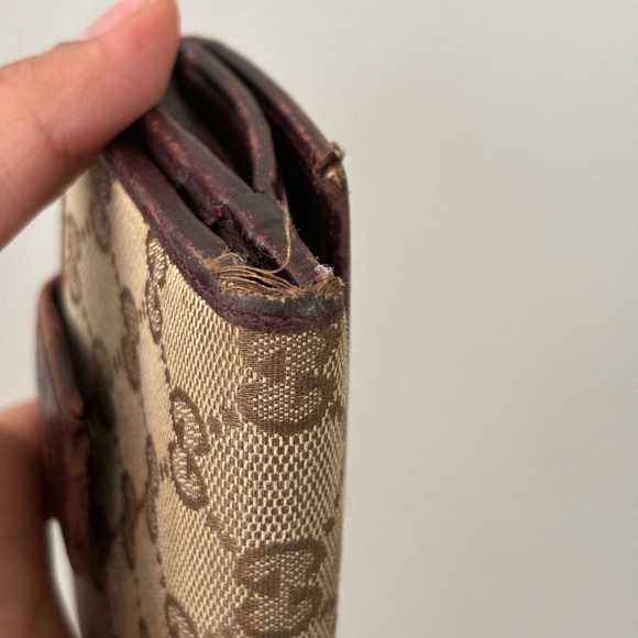 Gucci Compact GG Wallet - Picture 10 of 10